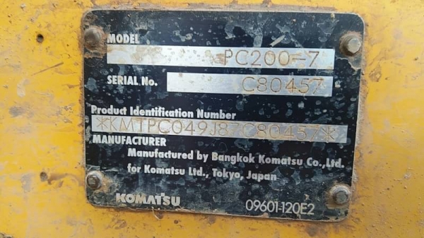ขาย 1,590,000 KOMATSU pc 200-7 ปี 2012 ซื้อใหม่ป้ายแดงใช้มือเดียว มีไลหัวเจาะ  เอกสารแจ้งจำหน่าย ทำงาน 9,000 ชม. ไฟฟ้าครบ เครื่องดีมาก ปั้มแรงสุด เอวแน่น ช่วงล่างสวย รถสวยพร้อมใช้ รถอยู่ อุดร 090-772-3710 090-772-3708