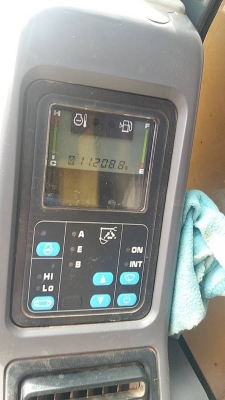 ขาย 1,390,000 KOMATSU pc 200-7 ปี 2012 ซื้อใหม่ป้ายแดงใช้มือเดียว มีไลหัวเจาะ  เอกสารแจ้งจำหน่าย ทำงาน 11,000 ชม. ไฟฟ้าครบ เครื่องดีมาก ปั้มแรงสุด เอวแน่น ช่วงล่างสวย รถสวยพร้อมใช้ รถอยู่ อุดร 090-772-3710 090-772-3708