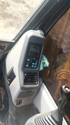 ขาย 1,390,000 KOMATSU pc 200-7 ปี 2012 ซื้อใหม่ป้ายแดงใช้มือเดียว มีไลหัวเจาะ  เอกสารแจ้งจำหน่าย ทำงาน 11,000 ชม. ไฟฟ้าครบ เครื่องดีมาก ปั้มแรงสุด เอวแน่น ช่วงล่างสวย รถสวยพร้อมใช้ รถอยู่ อุดร 092-595-6777 ญิ๋งยุ