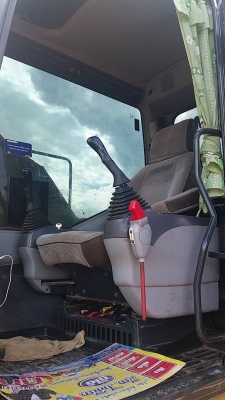 ขาย 1,590,000 KOMATSU pc 200-7 ปี 2012 ซื้อใหม่ป้ายแดงใช้มือเดียว มีไลหัวเจาะ  เอกสารแจ้งจำหน่าย ทำงาน 9,000 ชม. ไฟฟ้าครบ เครื่องดีมาก ปั้มแรงสุด เอวแน่น ช่วงล่างสวย รถสวยพร้อมใช้ รถอยู่ อุดร 092-595-6777 ญิ๋งยุ