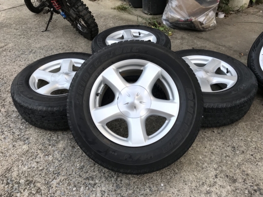 ล้อ isuzu ขอบ 17 พร้อมยาง