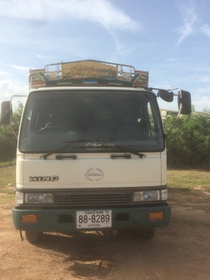 ขายรถหกล้อคอกเหล็ก HINO เครื่อง 210 แรงเทอร์โบ ยาว 5 เมตร มีรีวิวเครื่อง 450,000