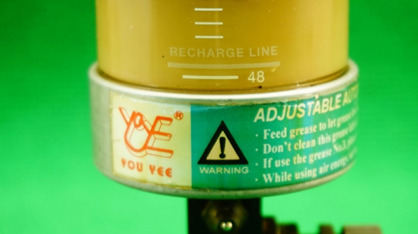 กระปุกอัดเติมจารบีอัตโนมัติ