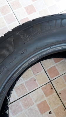 ขายยาง MICHELIN 235-55-18 ปี16 (1คู่) ขายยาง MICHELIN 235-55-18 ปี16 (1คู่)