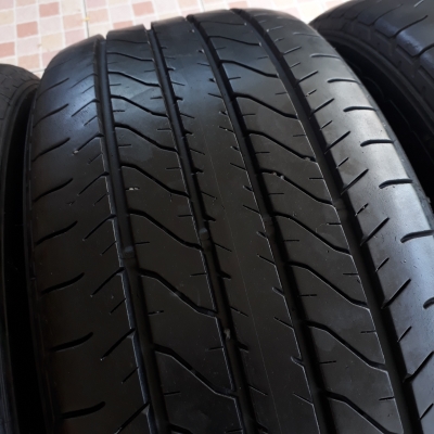 ขายยาง DUNLOP 215-55-17 ปี16 ดอกเต็ม 1ชุด ขายยาง DUNLOP 215-55-17 ปี16 ดอกเต็ม 1ชุด