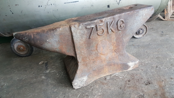 ทั่งตีเหล็ก75โล