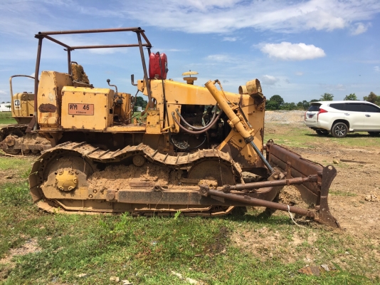 ขายด่วน รถอทรกเตอร์ ตีนไก่ D4D สภาพพร้อมใช้งาน เครื่งเกียร์ดี โซ่ช่วงล่างพร้อมใช้งาน เอกสารเล่มทะเบียน สนใจสอบถาม 093 0764943 คุณ ตั้ม