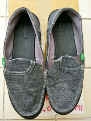 รองเท้า sanuk ของแท้ สภาพพร้อมใส่ รองเท้า sanuk ของแท้ สภาพพร้อมใส่