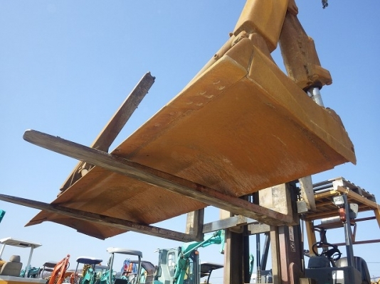 ขายรถแทรคเตอร์ CATERPILLAR D6R นำเข้าจากญี่ปุ่น ยังไม่ผ่านการใช้งานในไทย ขายรถแทรคเตอร์ CATERPILLAR D6R นำเข้าจากญี่ปุ่น ยังไม่ผ่านการใช้งานในไทย