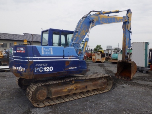 ขายรถขุดนำเข้าจากประเทศญี่ปุ่น KOMATSU PC120-5 ถึงไทยเร็วๆนี้ สนใจติดต่อสอบถาม 092-3309229 อี๊ด