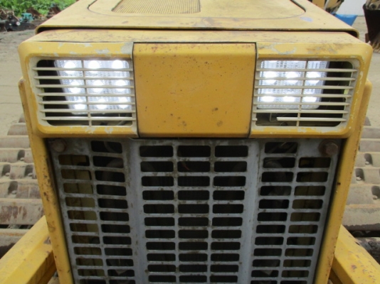 ขายรถแทรกเตอร์นำเข้าจากประเทศญี่ปุ่น KOMATSU D20P-7E ถึงไทยเร็วๆนี้ สนใจติดต่อสอบถาม 092-3309229 อี๊ด