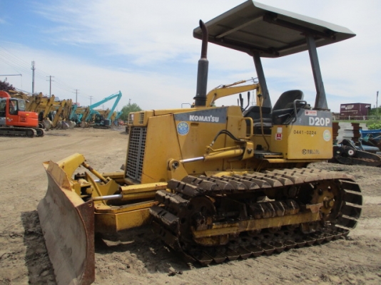 ขายรถแทรกเตอร์นำเข้าจากประเทศญี่ปุ่น KOMATSU D20P-7E ถึงไทยเร็วๆนี้ สนใจติดต่อสอบถาม 092-3309229 อี๊ด