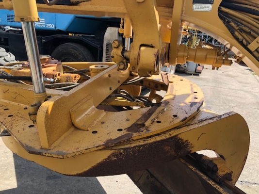 รถเกรด Cat160H ปี2005 สภาพดี พร้อมสแกนริฟาย เครื่องยนตร์เอี่ยม สภาพ 80 \%