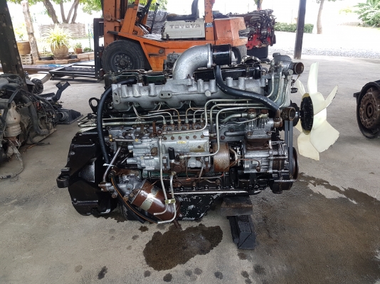 ขายเครื่องยนต์อีซุซุ6BG   175แรง