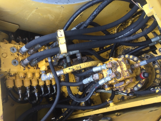 ขายคับรถขุดKomatsu PC100-6 Zเอกสารเล่มทะเบียน ขายคับรถขุดKomatsu PC100-6 Zเอกสารเล่มทะเบียน