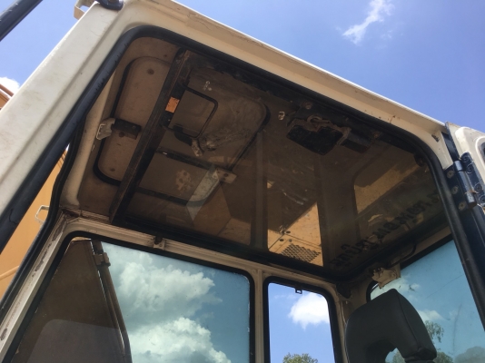 ขาย pc120-5 เอกสารอินวอร์ กล่องไฟมีช่วงล่างเต็มร้อย ตัวเดิน เครื่องดี รถพร้อมใช้งานราคาต่อรองได้ครับ สนใจโทร 087-0630600