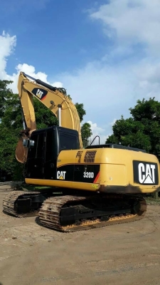 ขาย 1,590,000 CAT 320 D 16,000 ชม. ไฟฟ้าครบ เครื่องดี ปั๊มแรง เอวแน่น ช่วงล่างสวย สภาพสวยพร้อมใช้งาน เอกสารแจ้งจำกน่าย รถอยู่ สระบุรี 090-772-3710 090-772-3708