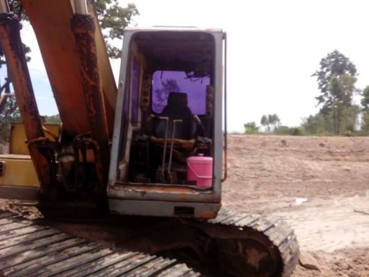 ขาย 425,000 KOBELCO sk 200-2 เครื่องดี ปั้มแรง เอวแน่น ช่วงล่างดี รถพร้อมใช้ เอกสารหนังสือสัญญาซื้อขาย รถอยู่ ขอนแก่น 090-772-3710 090-772-3708