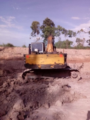 ขาย 425,000 KOBELCO sk 200-2 เครื่องดี ปั้มแรง เอวแน่น ช่วงล่างดี รถพร้อมใช้ เอกสารหนังสือสัญญาซื้อขาย รถอยู่ ขอนแก่น 090-772-3710 090-772-3708