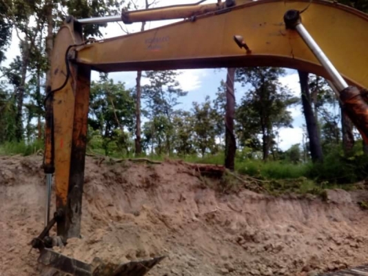 ขาย 425,000 KOBELCO sk 200-2 เครื่องดี ปั้มแรง เอวแน่น ช่วงล่างดี รถพร้อมใช้ เอกสารหนังสือสัญญาซื้อขาย รถอยู่ ขอนแก่น 090-772-3710 090-772-3708