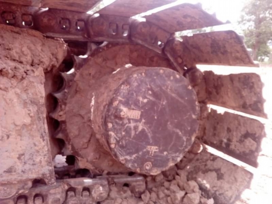 ขาย 425,000 KOBELCO sk 200-2 เครื่องดี ปั้มแรง เอวแน่น ช่วงล่างดี รถพร้อมใช้ เอกสารหนังสือสัญญาซื้อขาย รถอยู่ ขอนแก่น 090-772-3710 090-772-3708