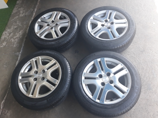 แม็กเดิมHondaขอบ15 พร้อมยางMichelin 175/65R15 ล้อสภาพดีไม่คดไม่ดุ้ง ราคาถูก แม็กเดิมHondaขอบ15 พร้อมยางMichelin 175/65R15 ล้อสภาพดีไม่คดไม่ดุ้ง ราคาถูก