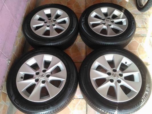 ล้อแม็ก Toyota Alphard ขอบ 17 พร้อมยาง Michelin Primacy  215 60 17 ผลิตปี 2015  ขายถูก ทั้งชุด 9900.- พร้อมน็อตแท้ 1 ชุด   *** ล้อเดิมเทิร์นได้ ติดตั้งฟรีค่ะ รับบัตรเครดิต ส่งทั่วไทยค่ะ ***