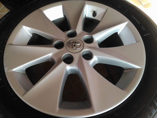 ล้อแม็ก Toyota Alphard ขอบ 17 พร้อมยาง Michelin Primacy  215 60 17 ผลิตปี 2015  ขายถูก ทั้งชุด 9900.- พร้อมน็อตแท้ 1 ชุด   *** ล้อเดิมเทิร์นได้ ติดตั้งฟรีค่ะ รับบัตรเครดิต ส่งทั่วไทยค่ะ ***