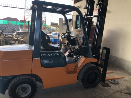 ขาย Toyota โฟล์คลิฟ 3.5 ตัน รุ่น 7