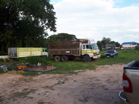 กะบะไม้สิบล้อ