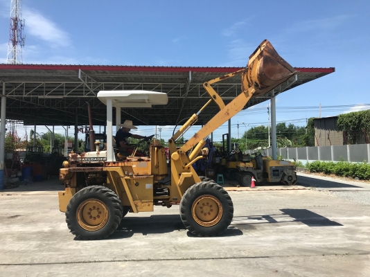 ขายรถตักKOMATSUรุ่น507นำเข้าญี่ปุ่นไม่เคยใช้งานในไทย เอวอ่อน  เครื่องดีเซล4สูบ สภาพดีพร้อมใช้งานมีหลายคัน 081-8302909 จิรโรจน์ Line  :  @J555