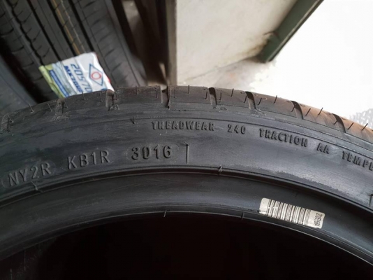 ขายยางใหม่ GOODYEAR EF1 Asymmetric 235-40-18 ปี16 ชุดละ 9,800 บาท ขายยางใหม่ GOODYEAR EF1 Asymmetric 235-40-18 ปี16 ชุดละ 9,800 บาท