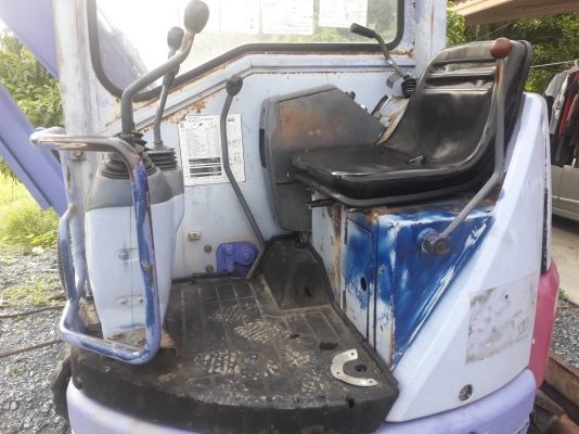 ขายรถแมคโค KOMATSU PC28UU-2 เทียบเท่า PC30 แทรคยาง บูมออฟเซท คอนโทรลสั้น ไฟฟ้า ติอต่อ 098-7962549