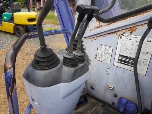 ขายรถแมคโค KOMATSU PC28UU-2 เทียบเท่า PC30 แทรคยาง บูมออฟเซท คอนโทรลสั้น ไฟฟ้า ติอต่อ 098-7962549