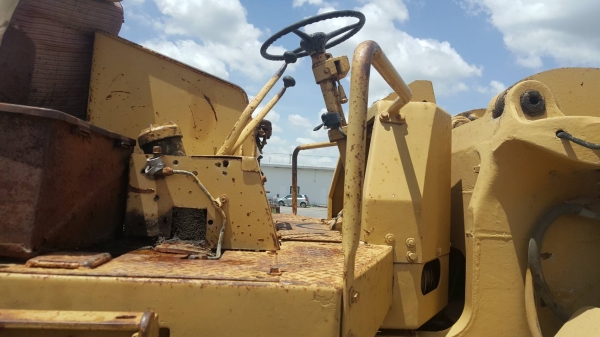 Caterpillar 950B รถตักเอวอ่อนพร้อมใช้ มีสองอย่าง บุ้งกี๋+งาตักไม้ ระบบเบรค เครื่อง 73J เทอร์โบ