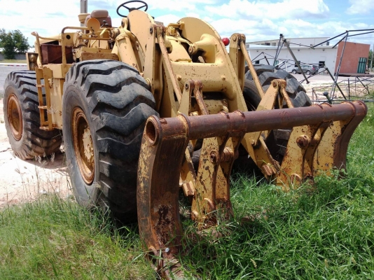 Caterpillar 950B รถตักเอวอ่อนพร้อมใช้ มีสองอย่าง บุ้งกี๋+งาตักไม้ ระบบเบรค เครื่อง 73J เทอร์โบ