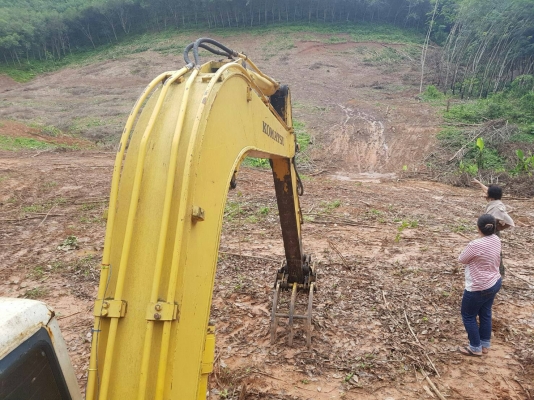 ขายรถแบคโฮ KOMATSU PC 60-6 เอกสารอินวอย ระบบไฟเต็ม ราคา 480,000 แอร์เย็นฉ่ำ หัวคีปพร้อมบุ้งกี๋ รถชุม