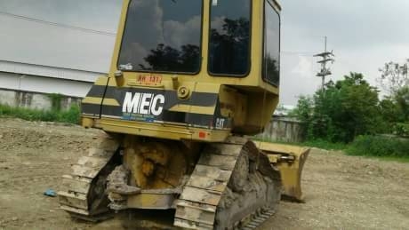 CAT D 4 H แอร์เย็นฉ่ำเล่มพร้อมโอนรถมือหนึ่งเจ้าแรกชลบุรีราคา 550,000 CAT D 4 H แอร์เย็นฉ่ำเล่มพร้อมโอนรถมือหนึ่งเจ้าแรกชลบุรีราคา 550,000