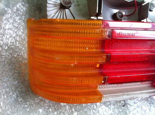 ไฟท้ายเบนซ์ ทับ8 w114 115