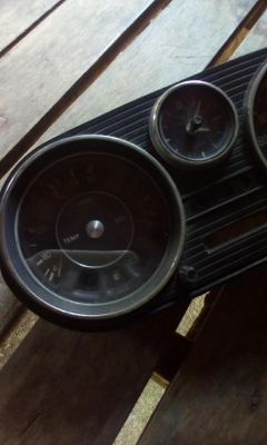 เรือนไมล์ Benz w114 115 ทับ8