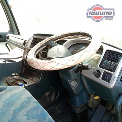 หัวเก๋ง Nissan UD Bigthumb สีสดมาก ภายในสวยๆ พร้อมใช้งาน สนใจติดต่อเข้ามาได้เลยครับ