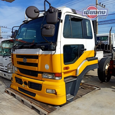 หัวเก๋ง Nissan UD Bigthumb สีสดมาก ภายในสวยๆ พร้อมใช้งาน สนใจติดต่อเข้ามาได้เลยครับ