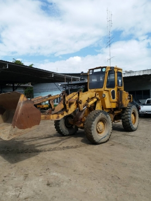 ขายรถตักล้อยาง CAT 920 เก๋ง แอร์ เครื่อง เกียร์ดี พร้อมใช้ 600,000 บาท ติดต่อ คุณวัลลพ 081-7555888