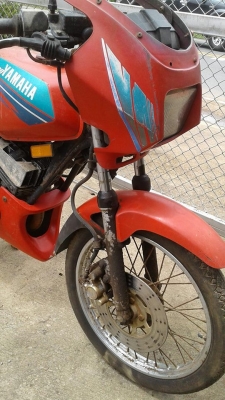 ขาย YAMAHA RXZ เล่มพร้อมชุดโอนลอยรถจอดนานกดสตาร์ทลงเหมาะเอาไปปั้นขายตามสภาพ 4900 B.