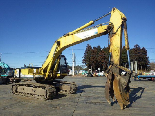 ขายรถขุด KOBELCO SK220 MARK 3 หัวแม่เหล็ก รถนอกนำเข้าเองจากญี่ปุ่น สภาพสวยพร้อมใช้ มีVDOการทำงานครับ