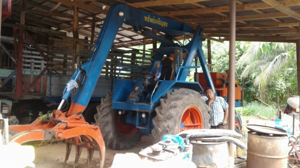 รถคีบอ้อย ฟรอด7700