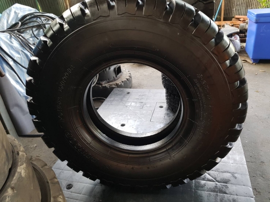 ขายยางลมรถยกโฟล์คลิฟท์ขนาด 825-15