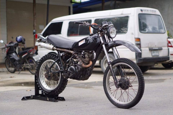 ร้าน วุฒิ นนบุรี ขาย ยามาฮ่า XT250cc. ปี 1983