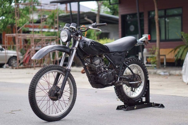 ร้าน วุฒิ นนบุรี ขาย ยามาฮ่า XT250cc. ปี 1983