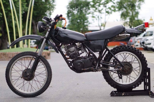 ร้าน วุฒิ นนบุรี ขาย ยามาฮ่า XT250cc. ปี 1983